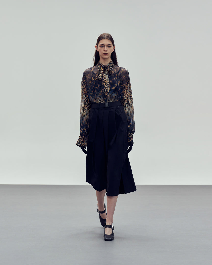 Devotion Twins Crossandra Bow Shirt