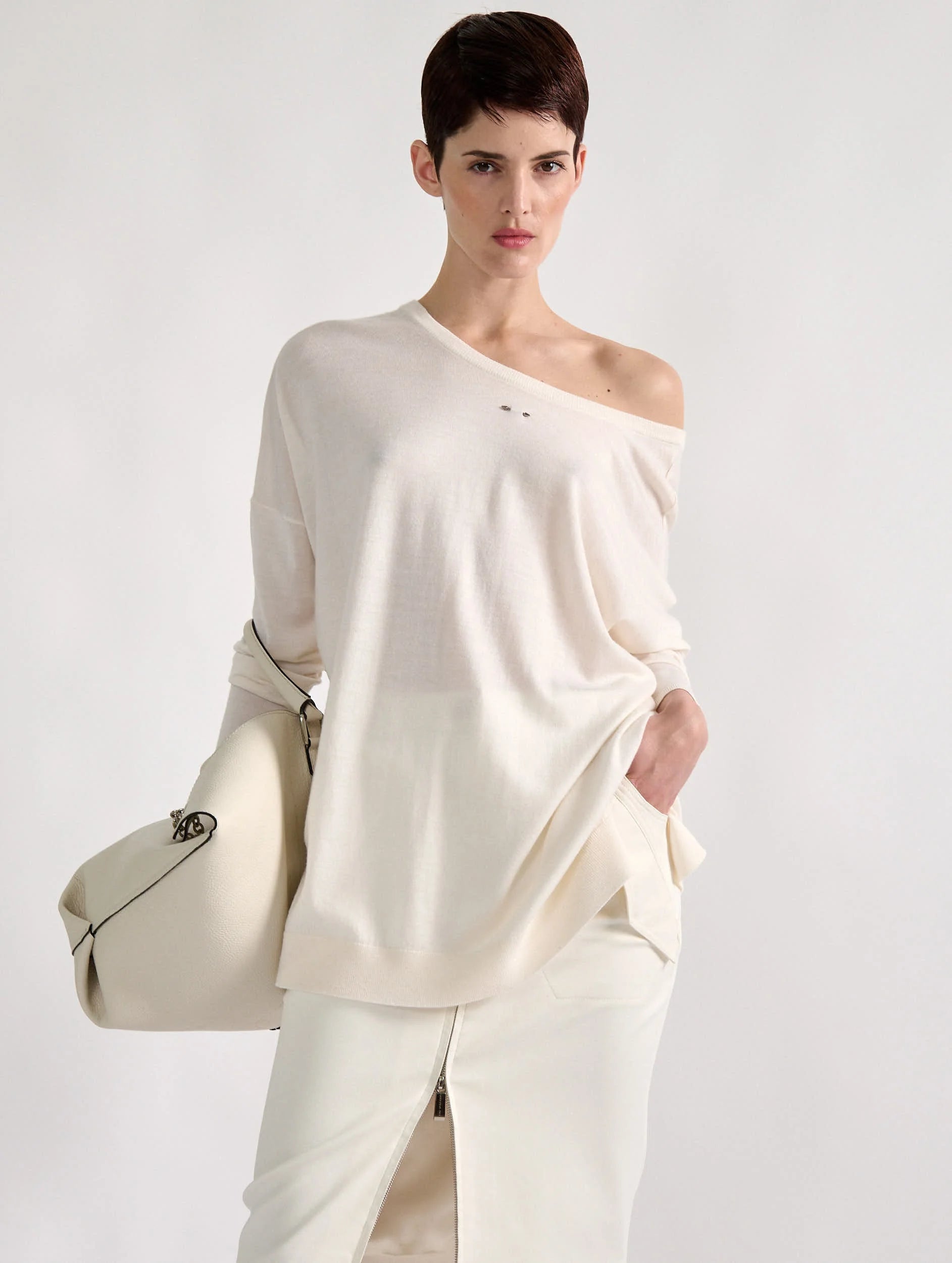 Barbara Bui Oversized Reversible Sweater In Ivory