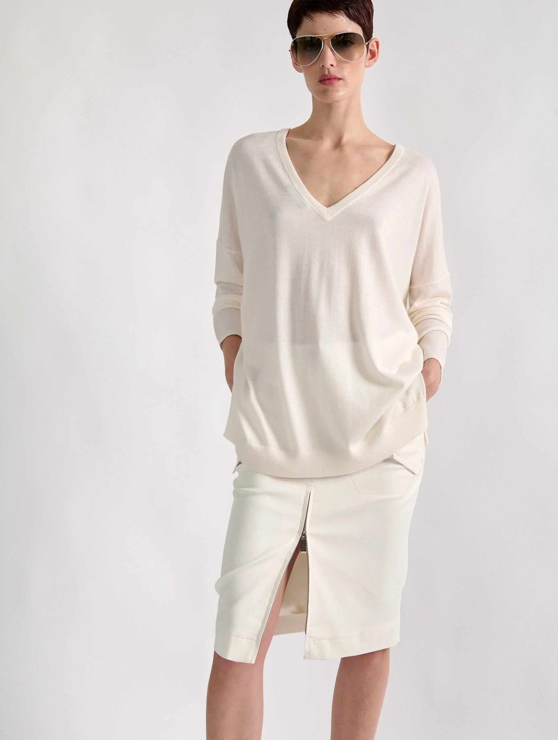 Barbara Bui Oversized Reversible Sweater In Ivory