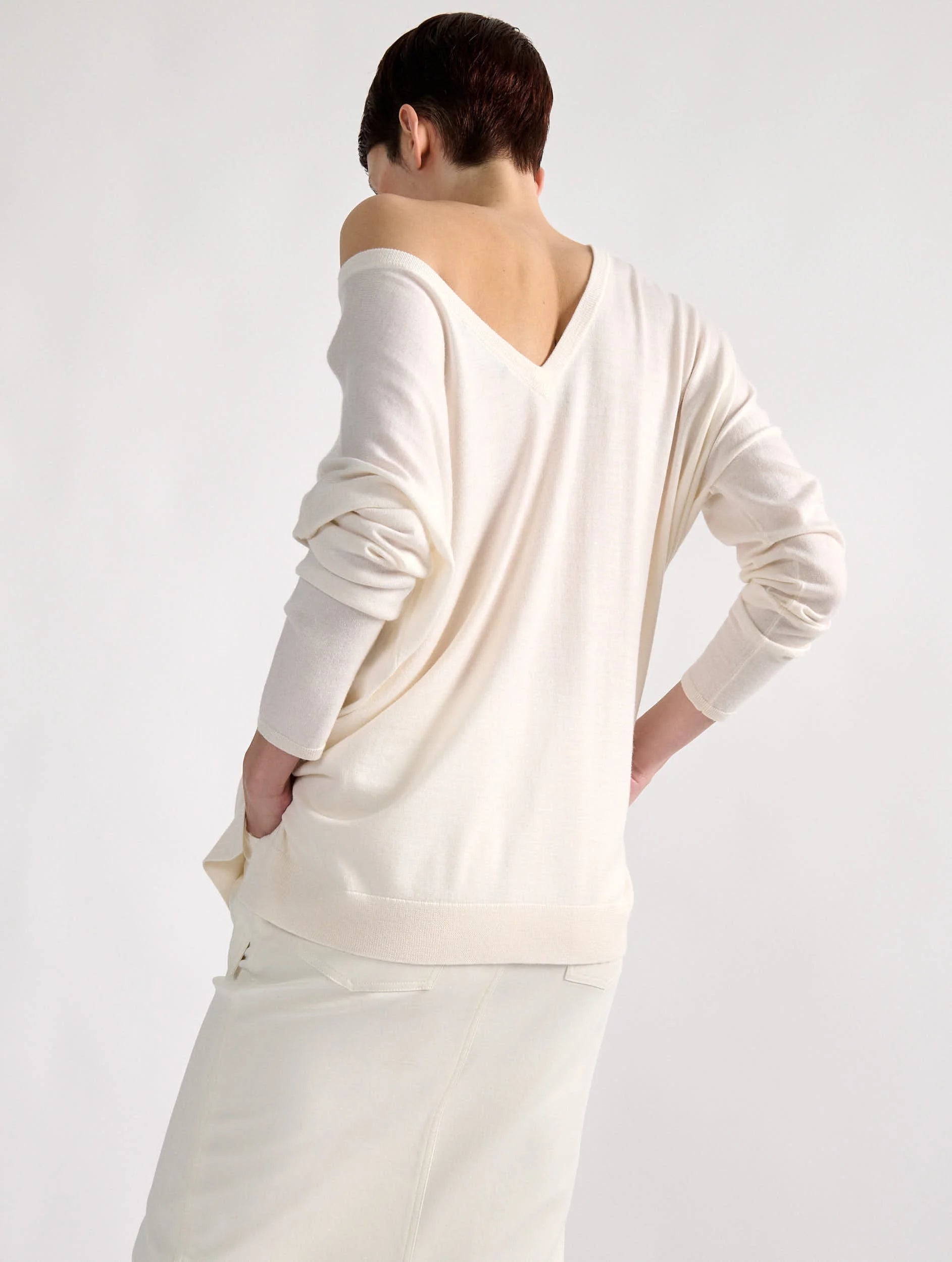 Barbara Bui Oversized Reversible Sweater In Ivory