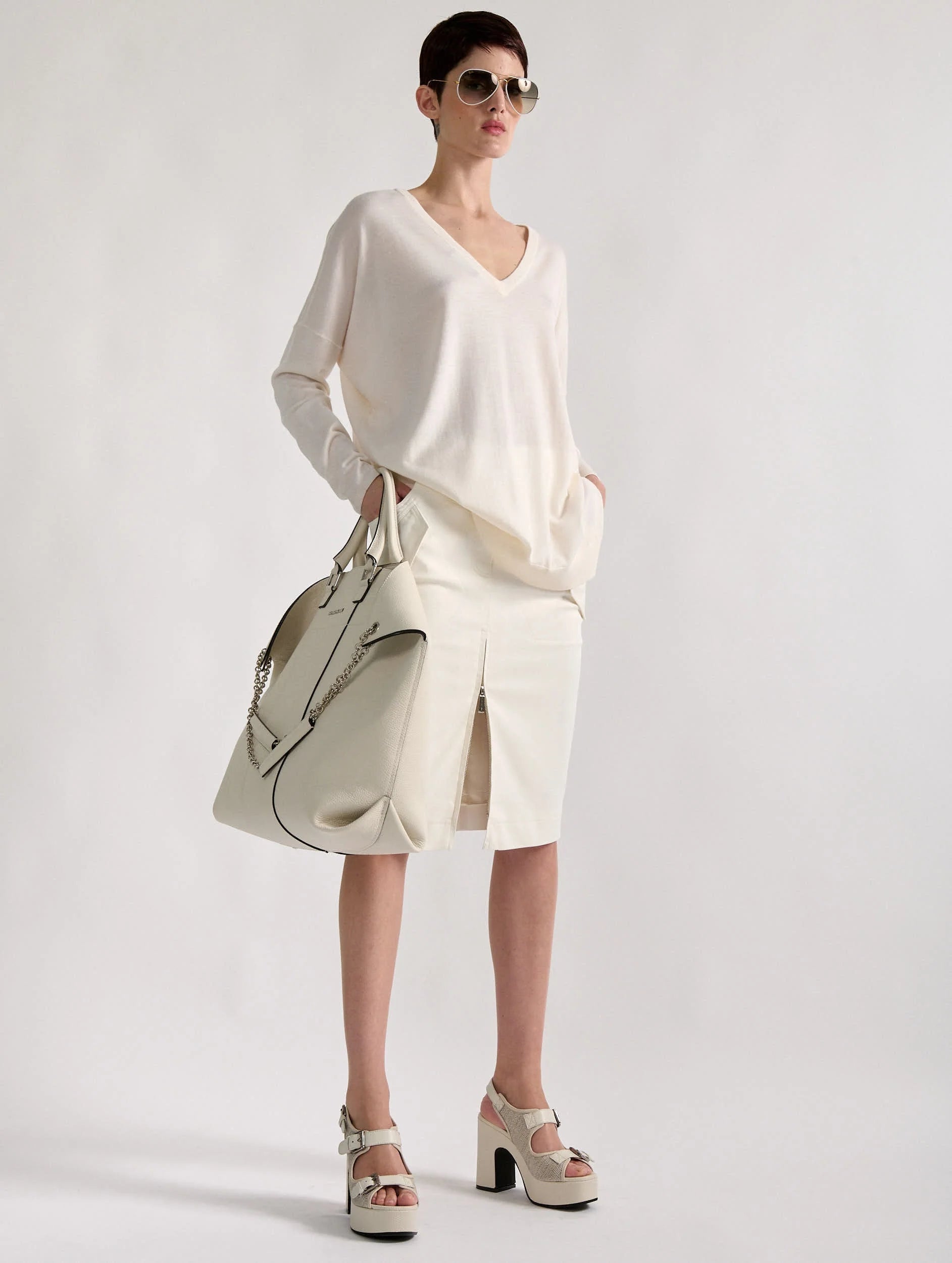 Barbara Bui Oversized Reversible Sweater In Ivory