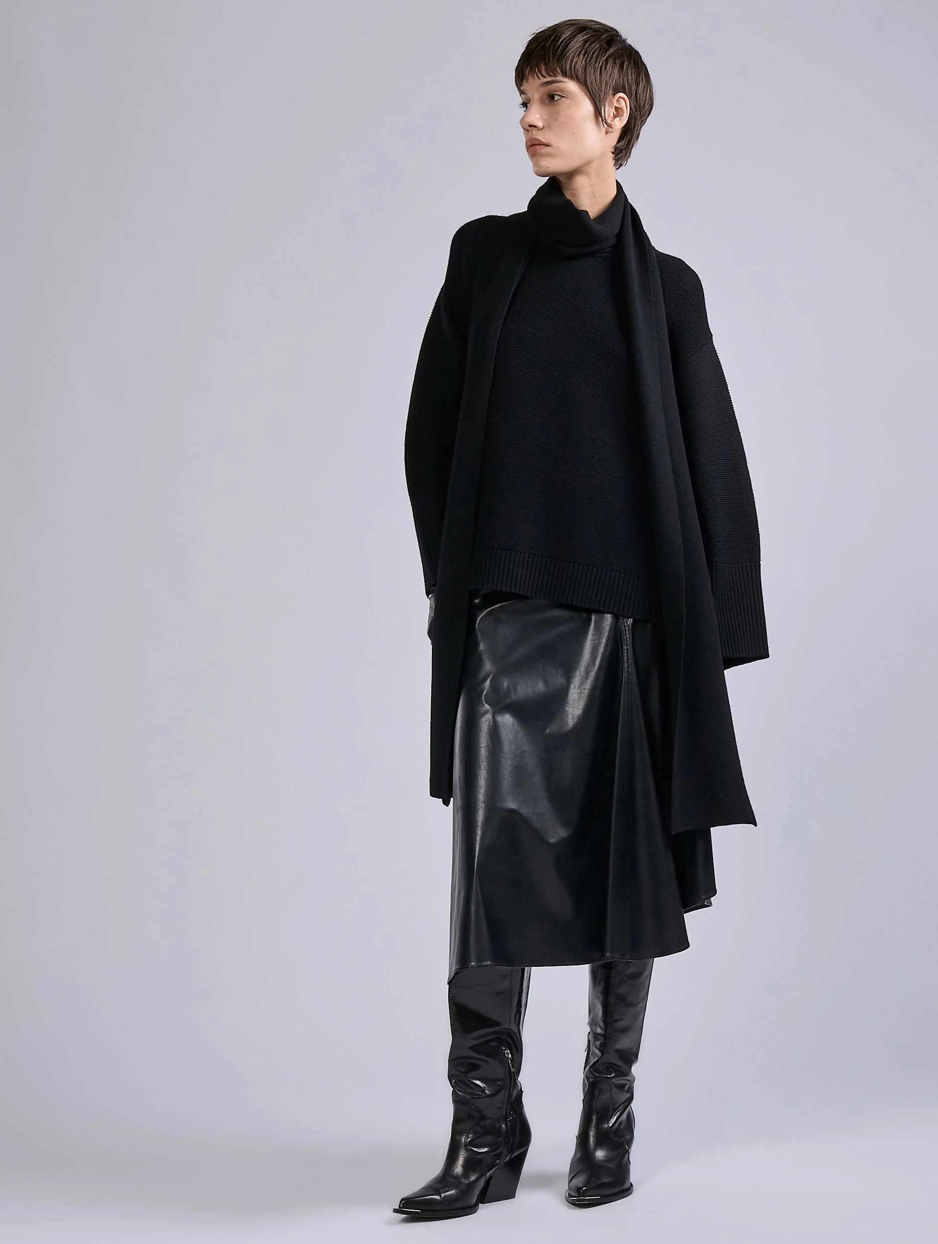 Barbara Bui Sweater with Scarf G4211MXH