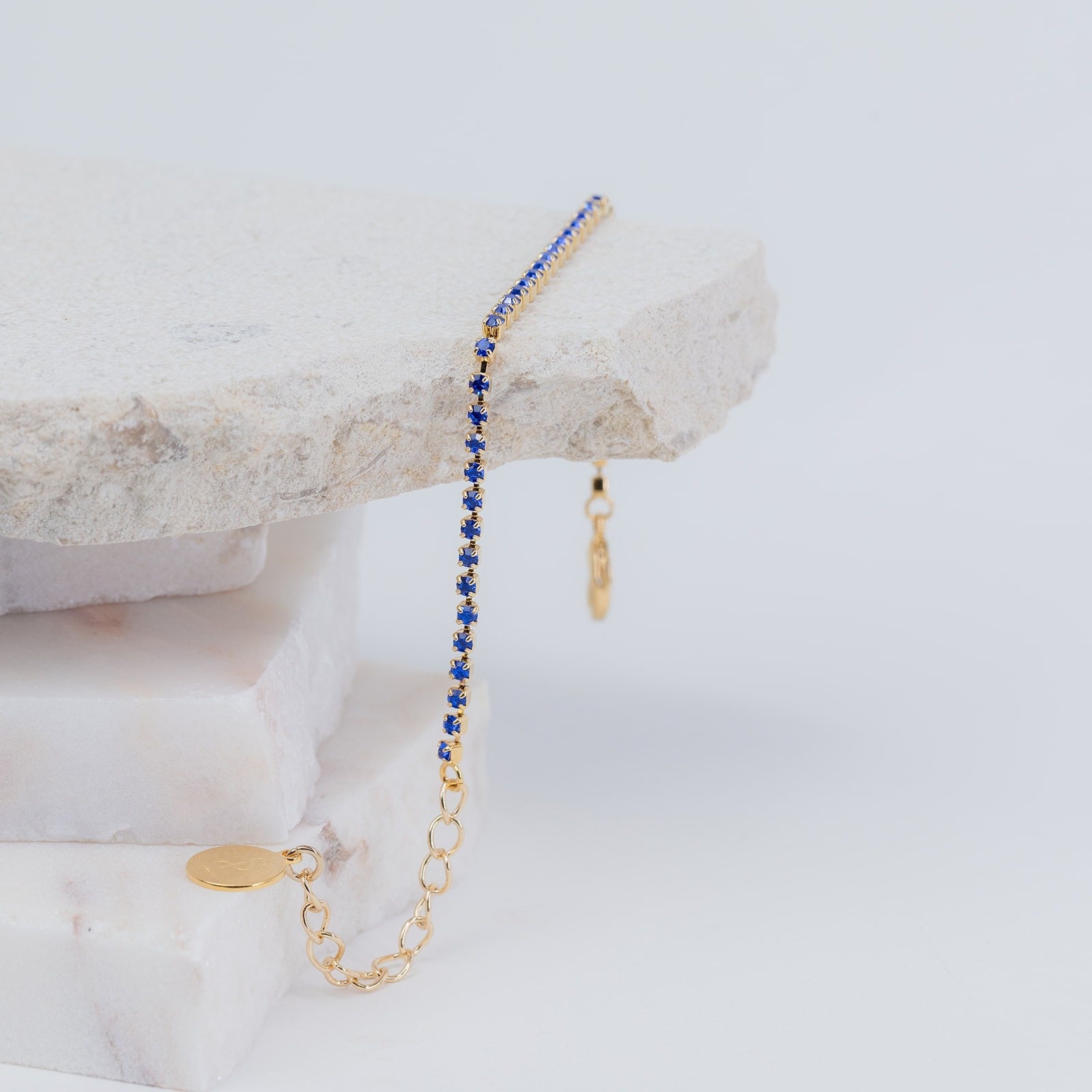 CHA50_Tilly-royal-blue-strass-solo-bracelet-E59