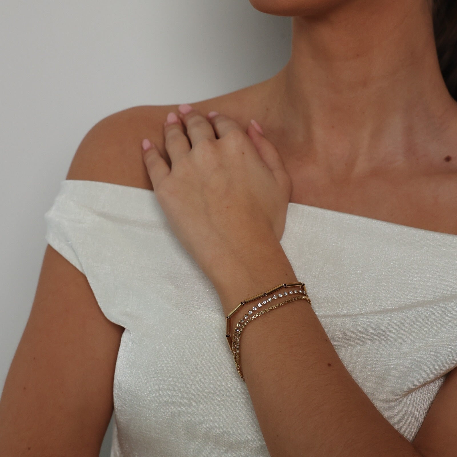 CHA60_Tilly-white-crystal-strass-and-tube-chain-bracelet-E89-1