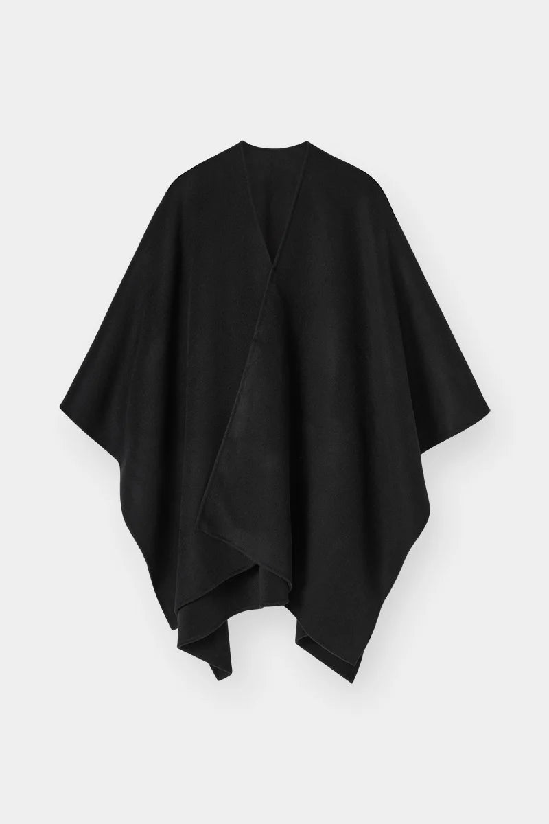 The Curated The Cashmere Cape black NH-051_RM001