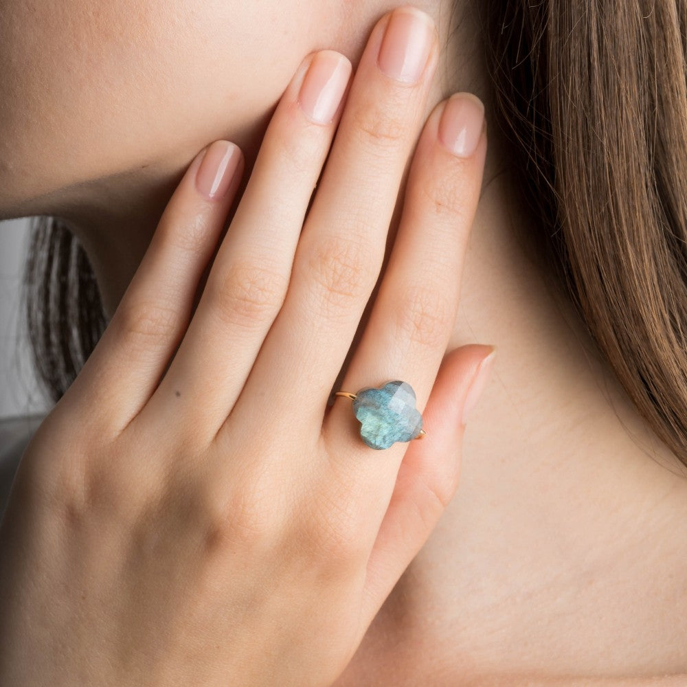 Morganne Bello Labradorite Clover Ring